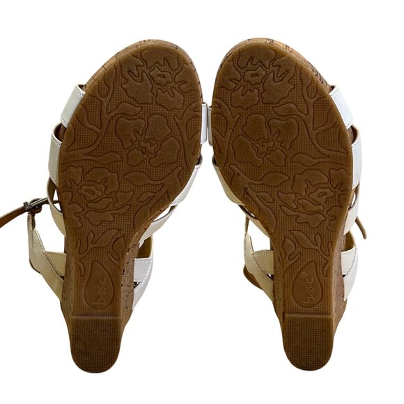 B.O>C Women’s White With Adjustable Strap & Cork Wedges Apple Sandal Size 8M - Picture 8 of 10